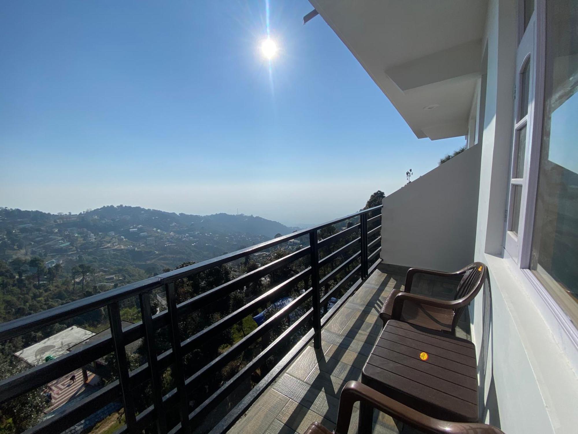 Redeem Cafe & Homestay McLeod Ganj Exterior photo